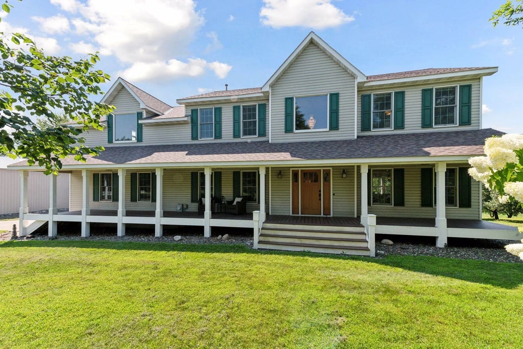 5230 Rebecca Park Trail, Greenfield