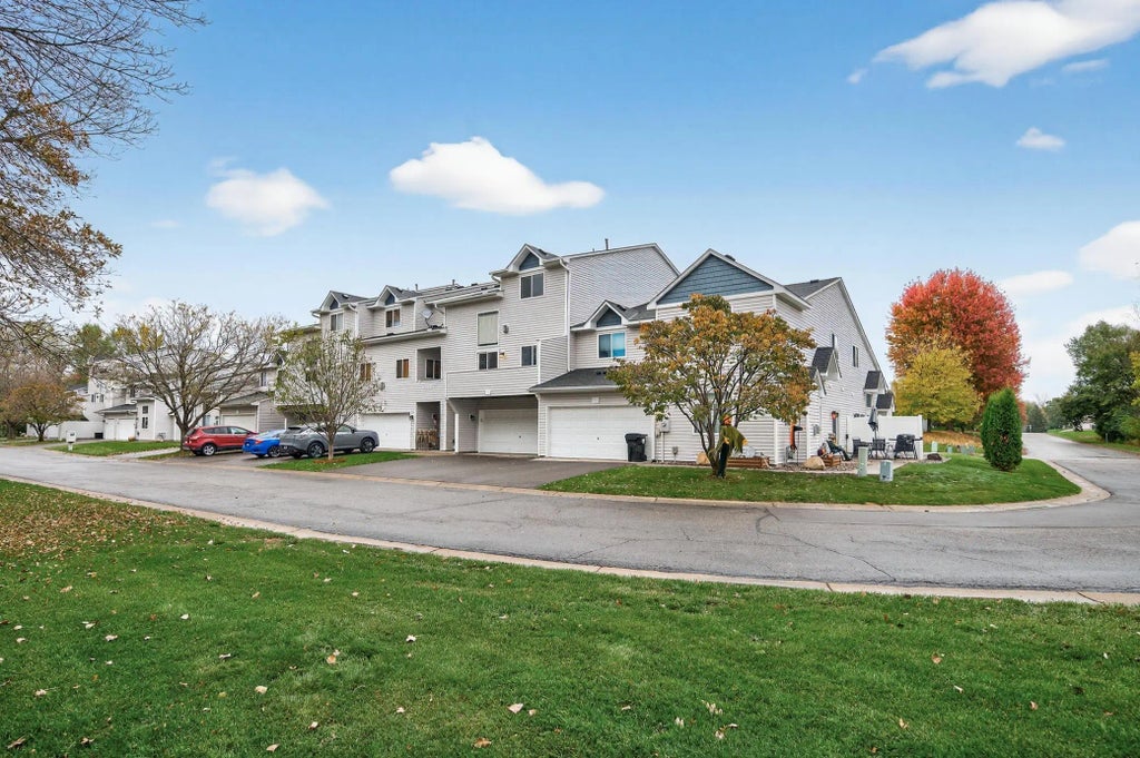 10705 Unity Street Nw 6, Coon Rapids