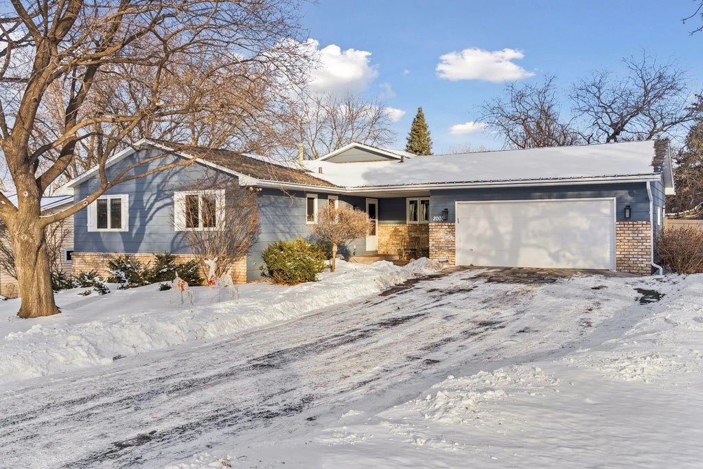 2003 Pleasant View Drive, New Brighton