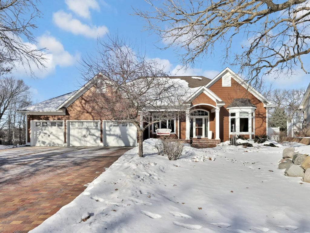 365 Sioux Lookout, Lino Lakes