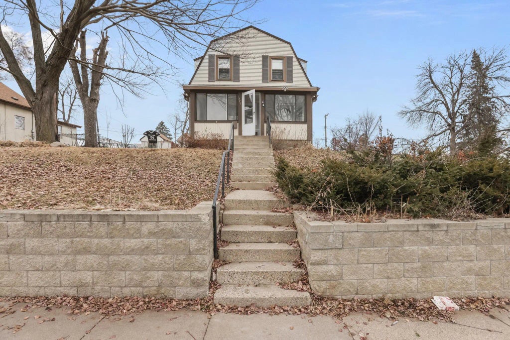 1879 Ames Avenue, Saint Paul