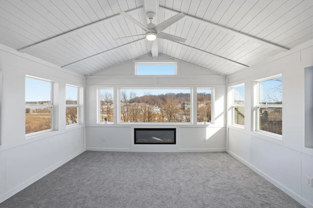 1525 Hemlock Way, Chanhassen