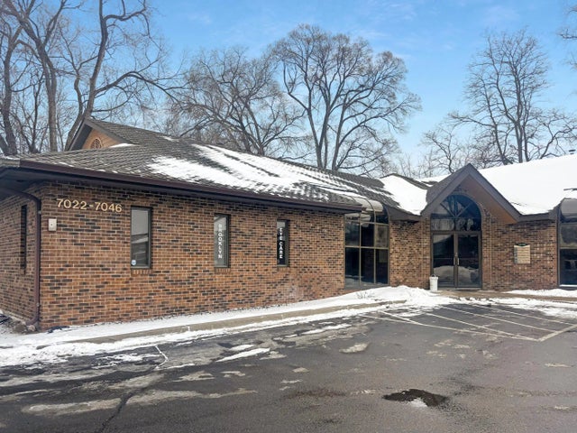 7046 Brooklyn Boulevard, Brooklyn Center