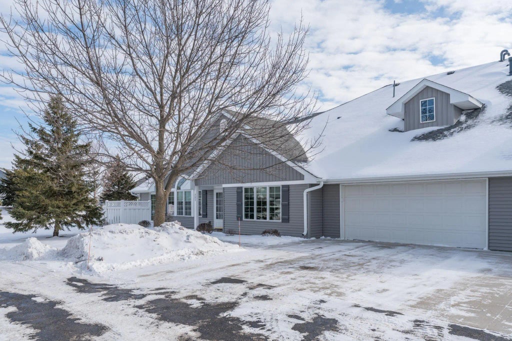731 Grayhawk Circle, Mankato