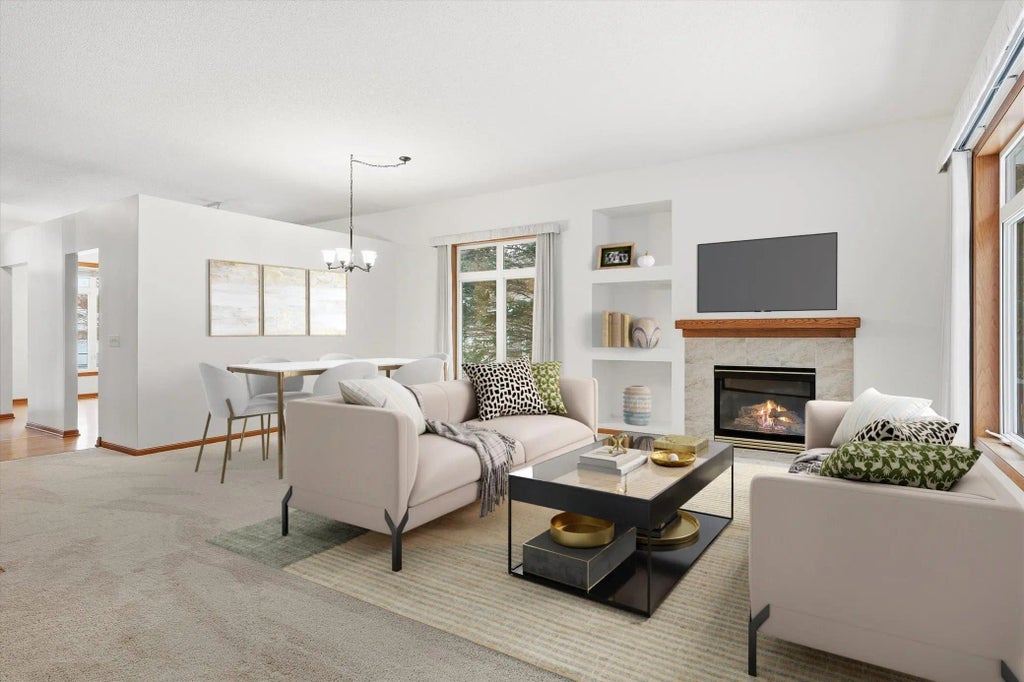 10395 Lancaster Cove, Woodbury