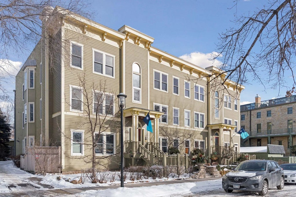 49 Island Avenue W, Minneapolis