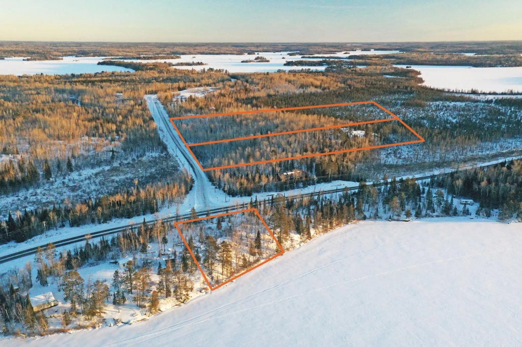 County Highway 77, Tower