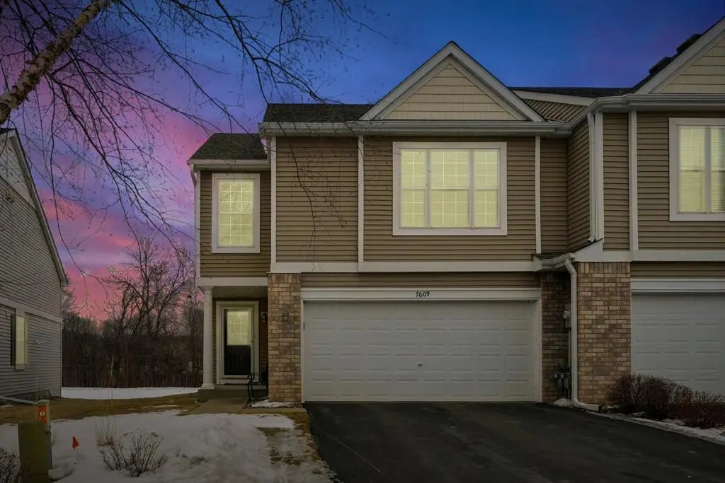7609 Century Boulevard, Chanhassen