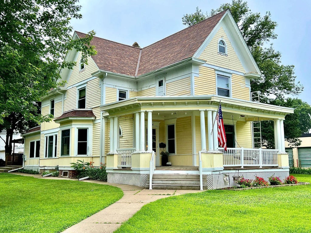 324 Monroe Avenue, Ortonville