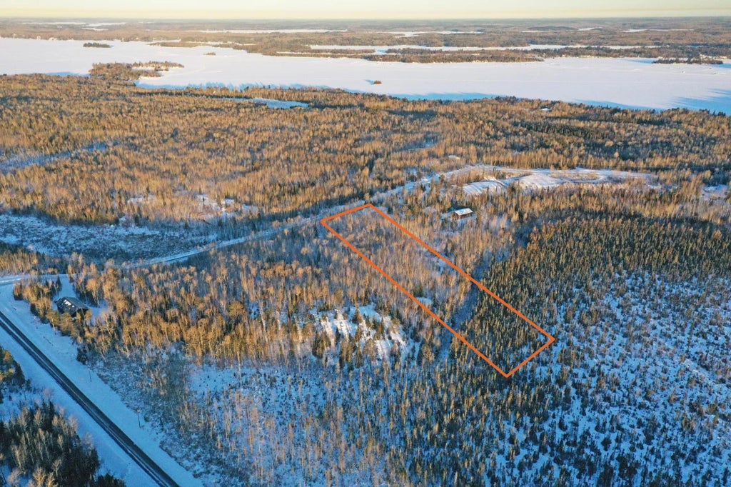 0012 Fectos Road, Tower