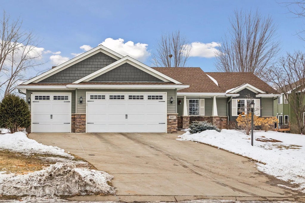 9487 208th Street W, Lakeville