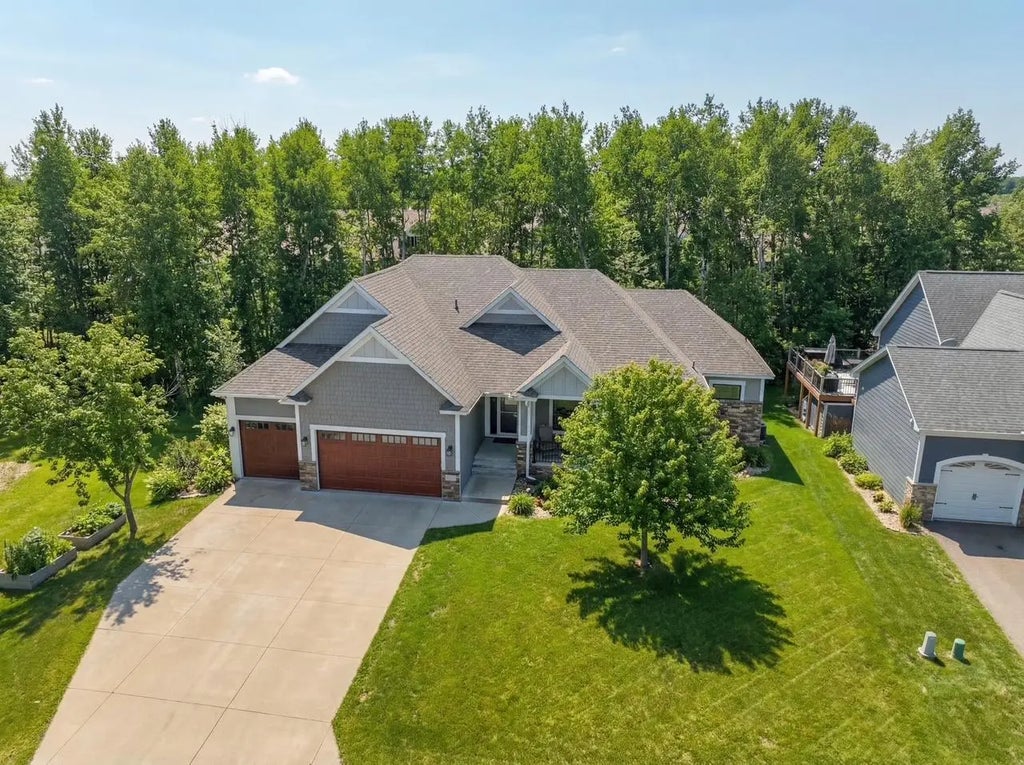 858 Fox Road, Lino Lakes