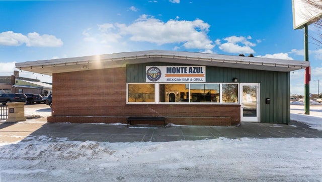 304 2nd Avenue Ne, Staples