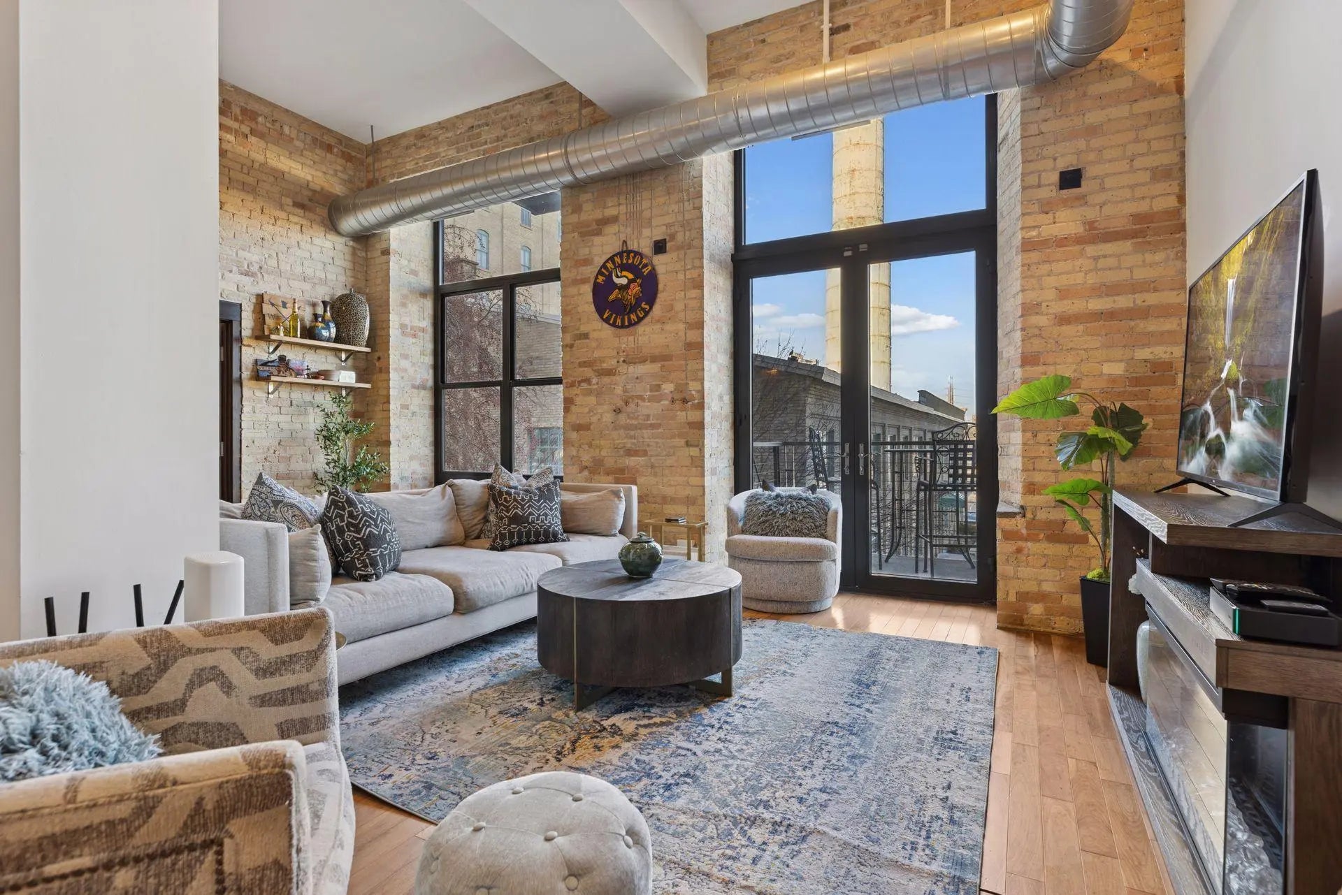 Photo of Listing #7018358