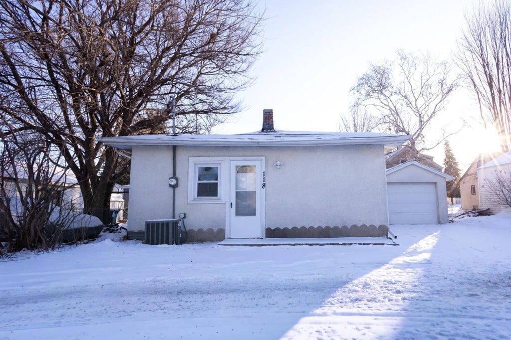 118 13th Avenue S, South Saint Paul