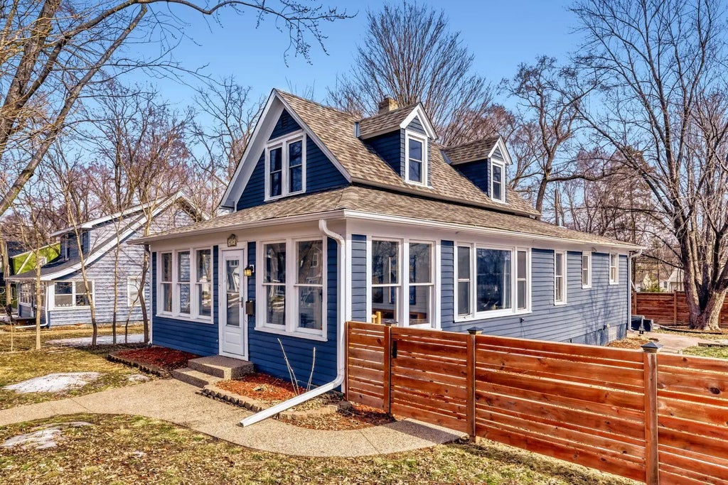 13 18th Avenue N, Hopkins