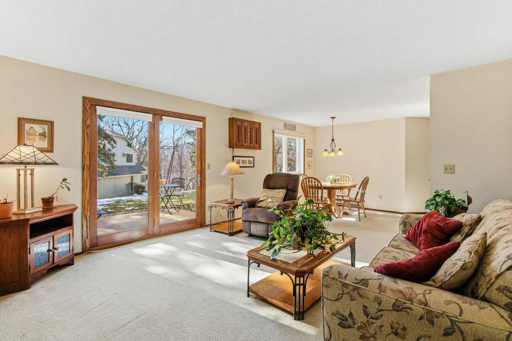 1581 Wheelock Lane 101, Saint Paul