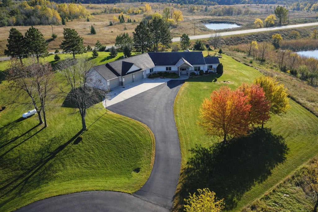 19801 Sundown Lane, Glenwood