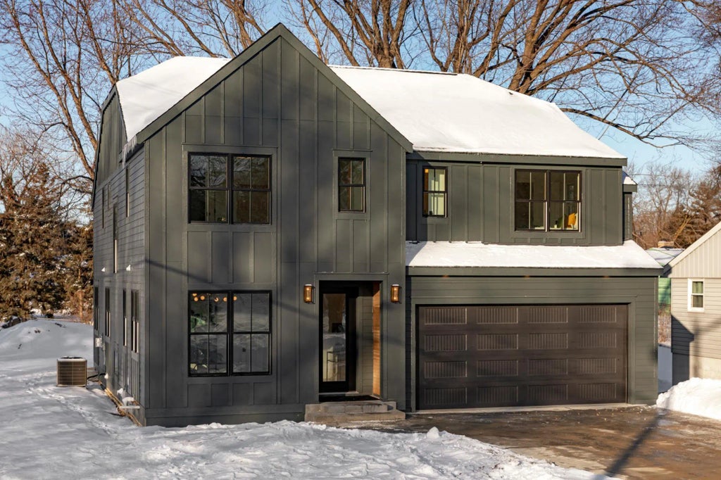 45xx Parkside Ln, Edina