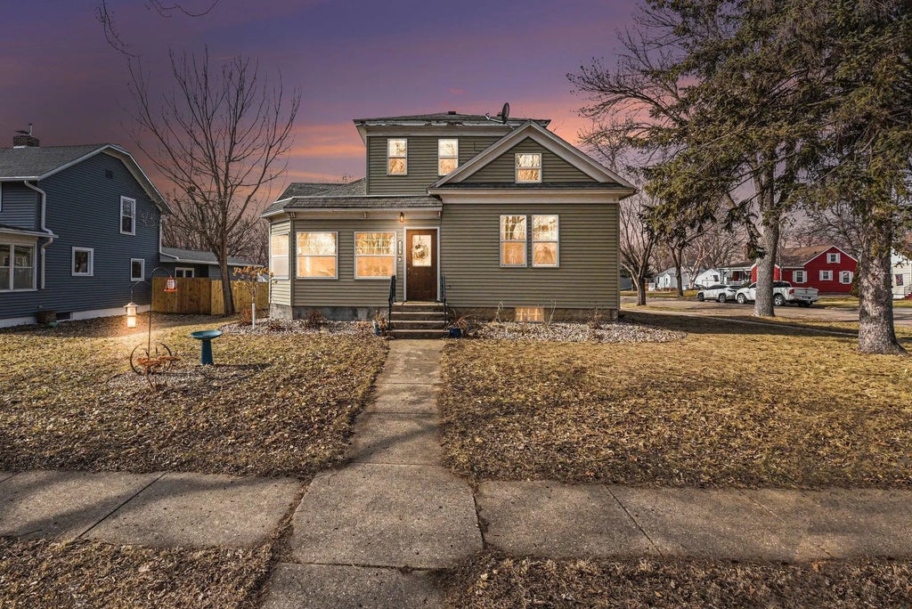 219 N Donaldson Street, Luverne