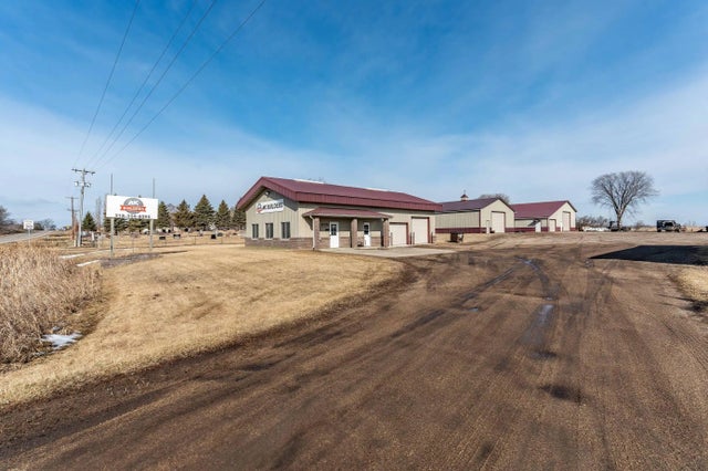 37325 State Highway 108, Dent