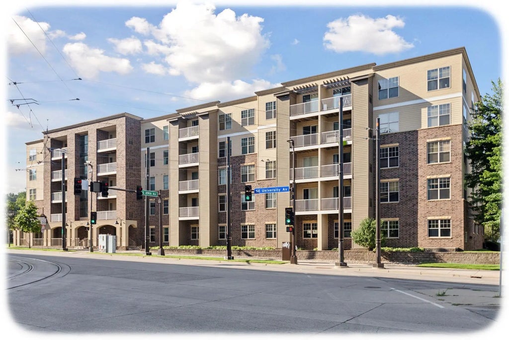 2900 University Avenue Se 208, Minneapolis
