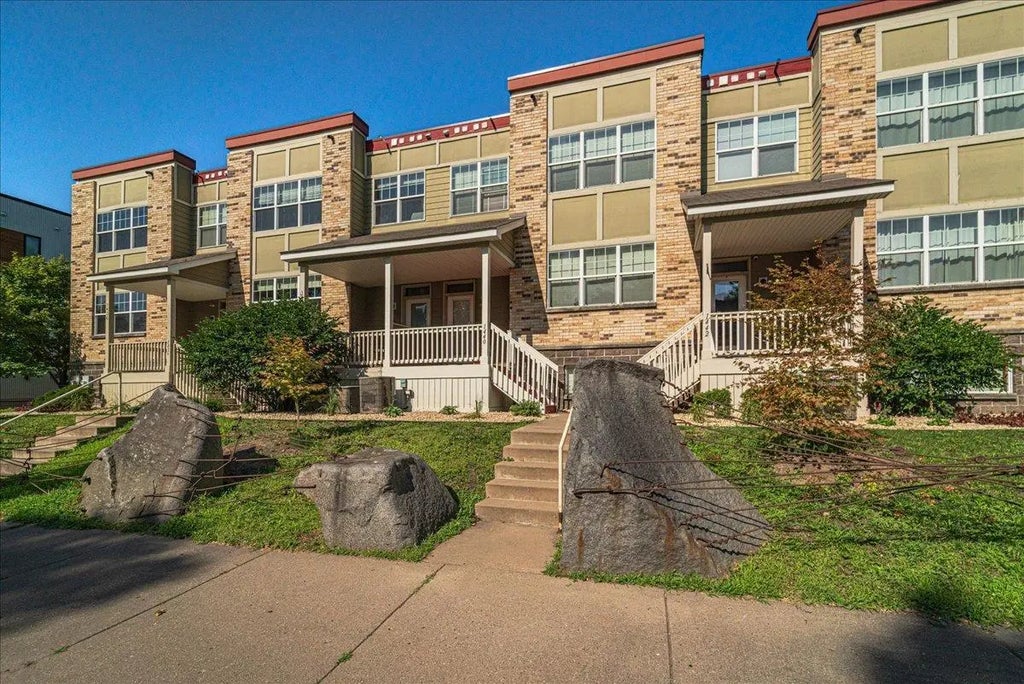 1440 Marshall Street Ne, Minneapolis