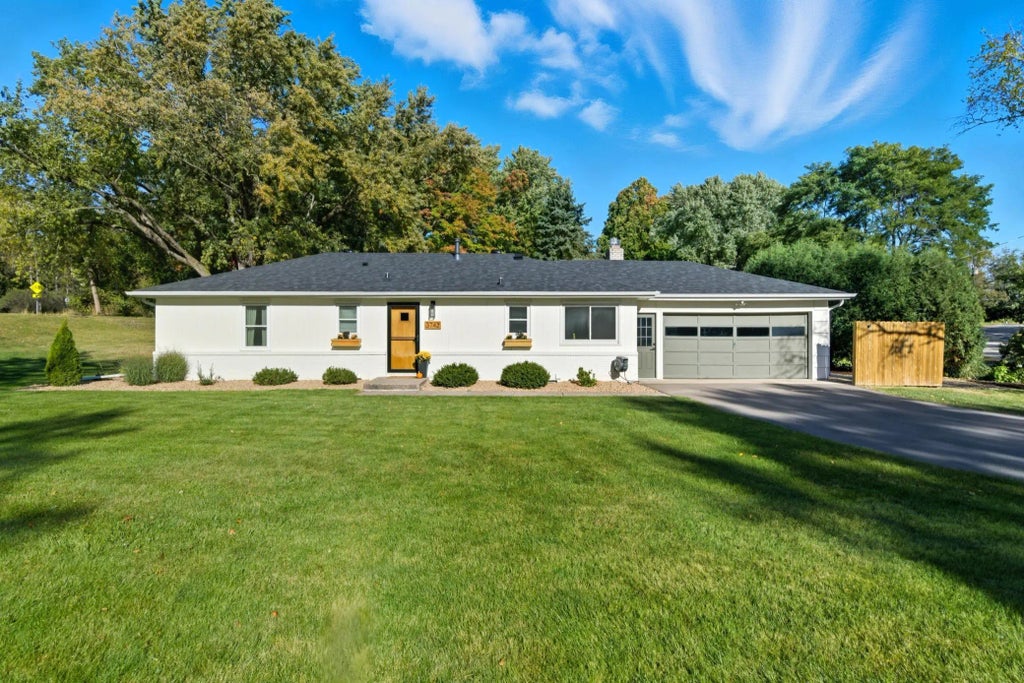 3742 Elmo Road, Minnetonka
