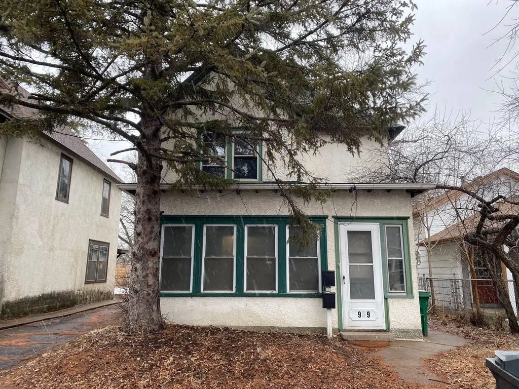 909 27th Avenue Ne, Minneapolis