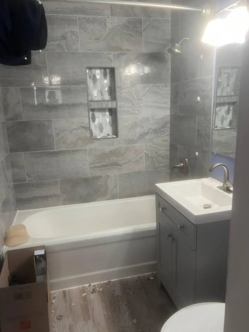 909 27th Avenue Ne, Minneapolis