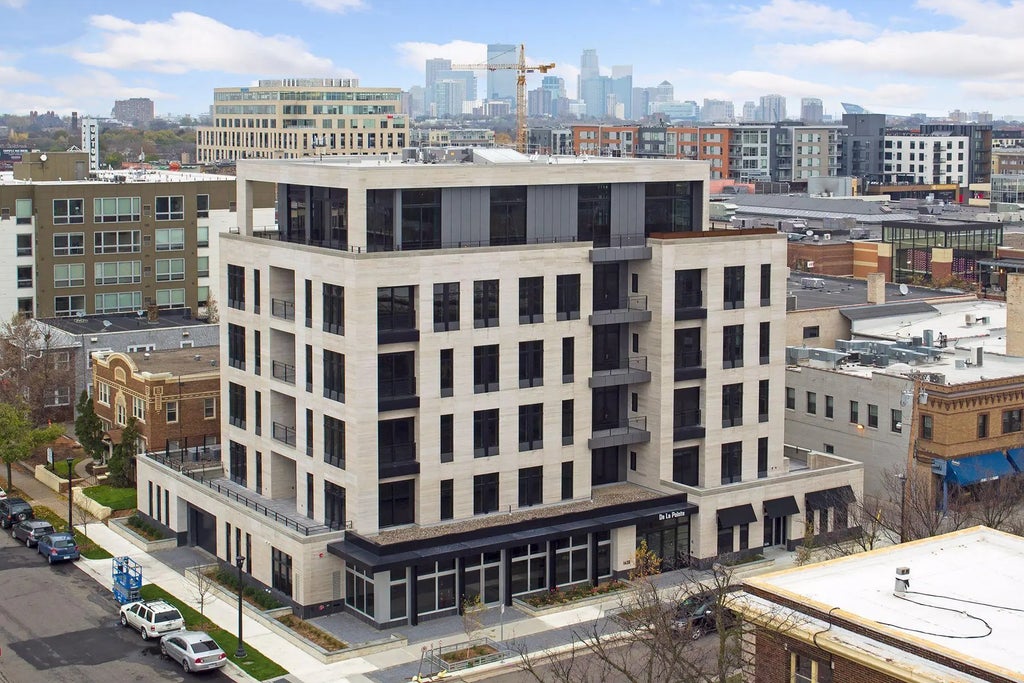 3041 Holmes Avenue S 402, Minneapolis