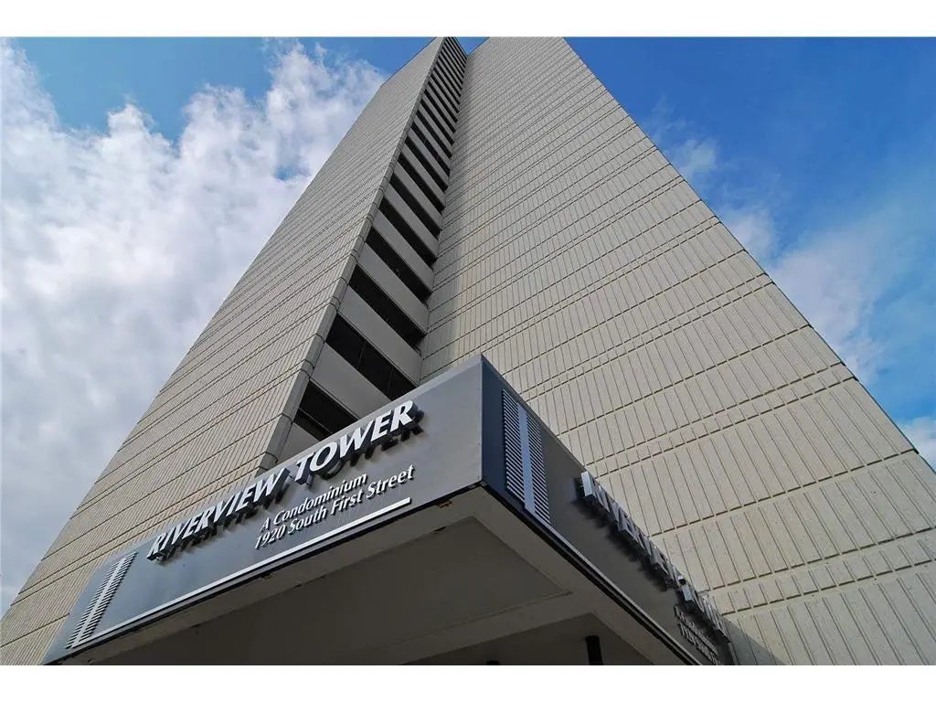 1920 S 1st Street 409, Minneapolis