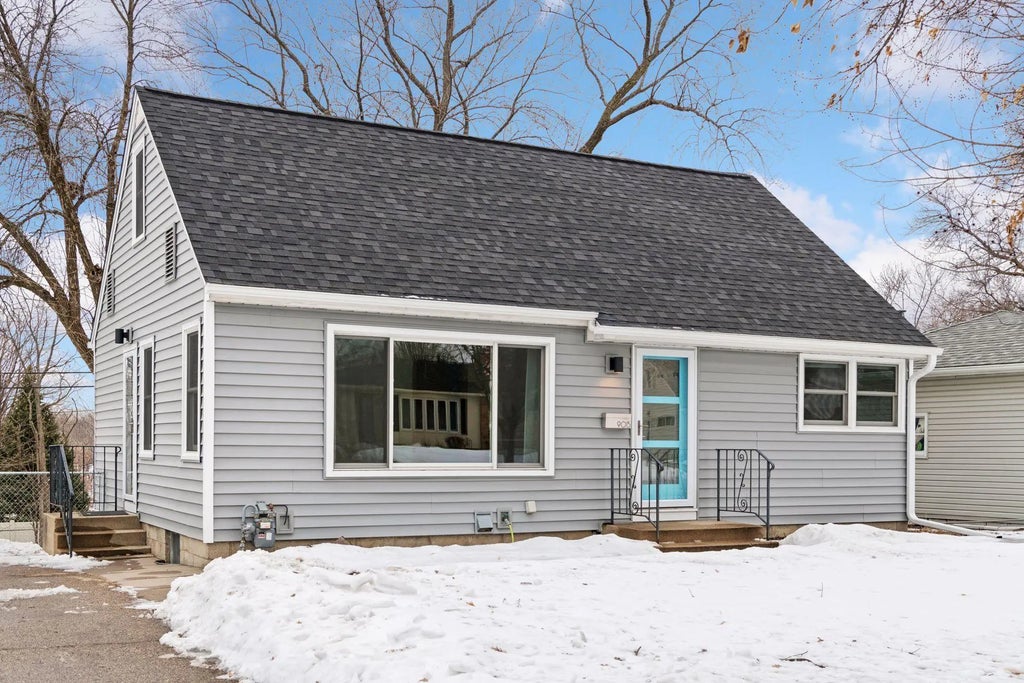 9015 Stanlen Road, Saint Louis Park