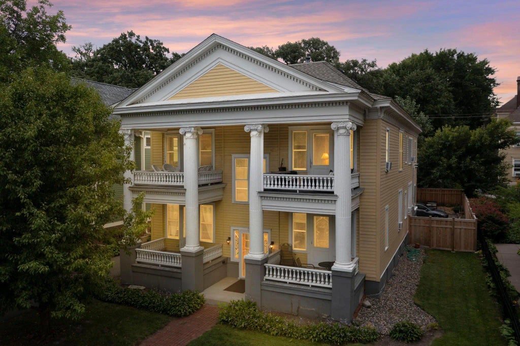 102 Western Avenue N 4, Saint Paul