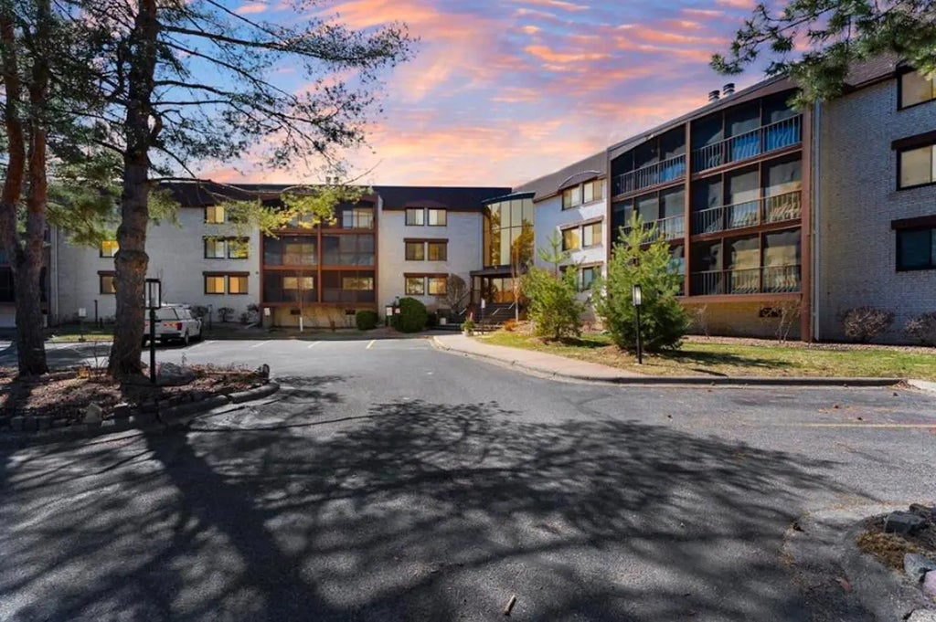 4710 58th Avenue N 303, Crystal