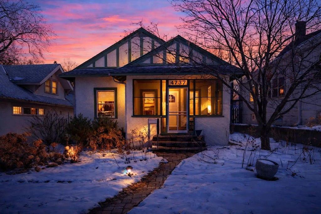 4737 Bryant Avenue S, Minneapolis