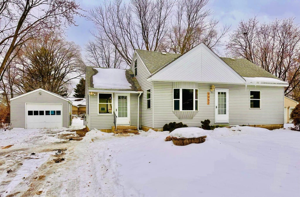 9052 Jackson Avenue, Circle Pines