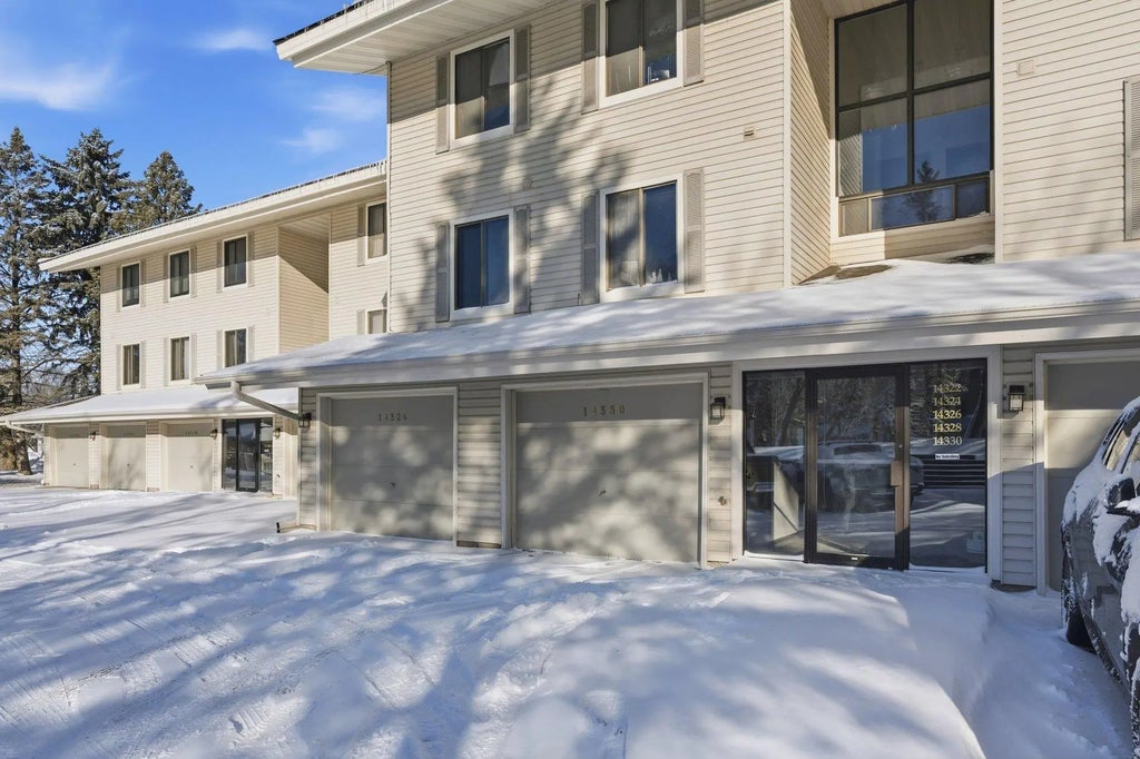 14326 Fairway Drive, Eden Prairie