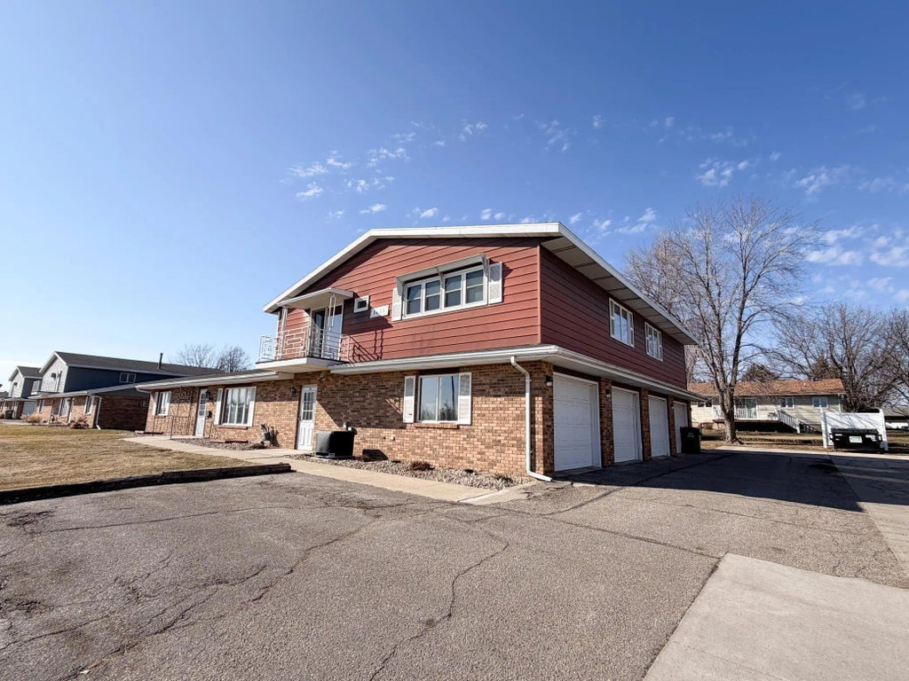 1434 1st Avenue Sw 3b, Worthington