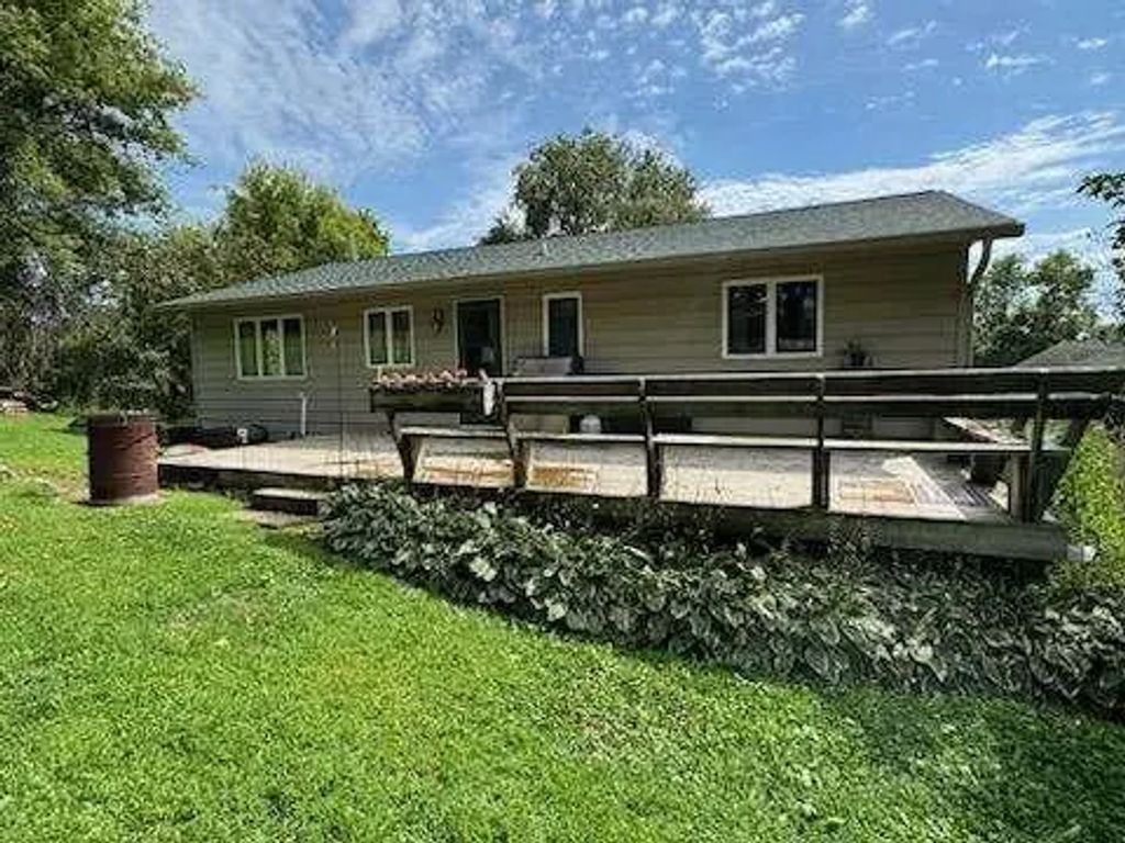 1119 80th Avenue, Amery
