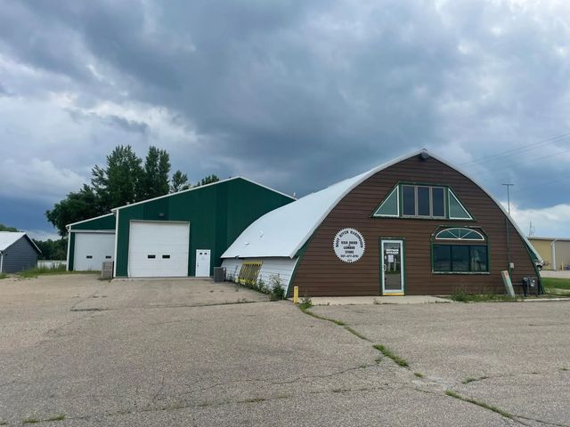 404 Airport Road, Albert Lea