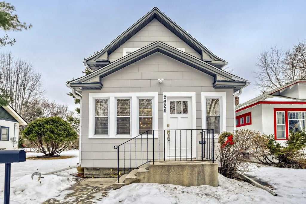 2624 35th Avenue S, Minneapolis