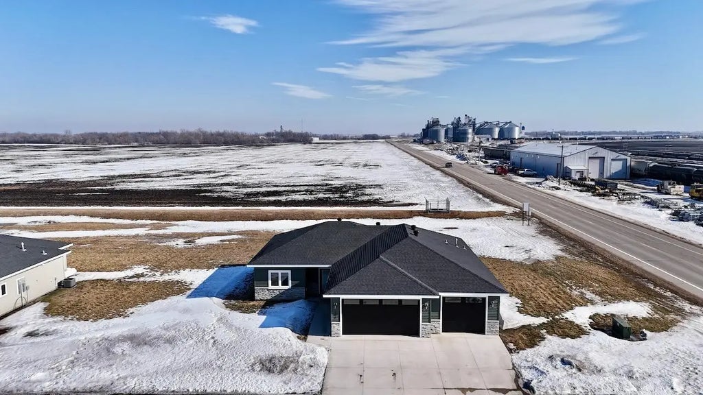 102 16th Street N, Breckenridge