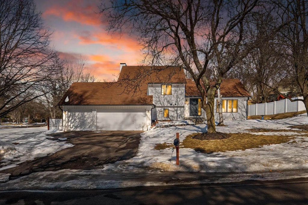 11820 45th Avenue N, Plymouth