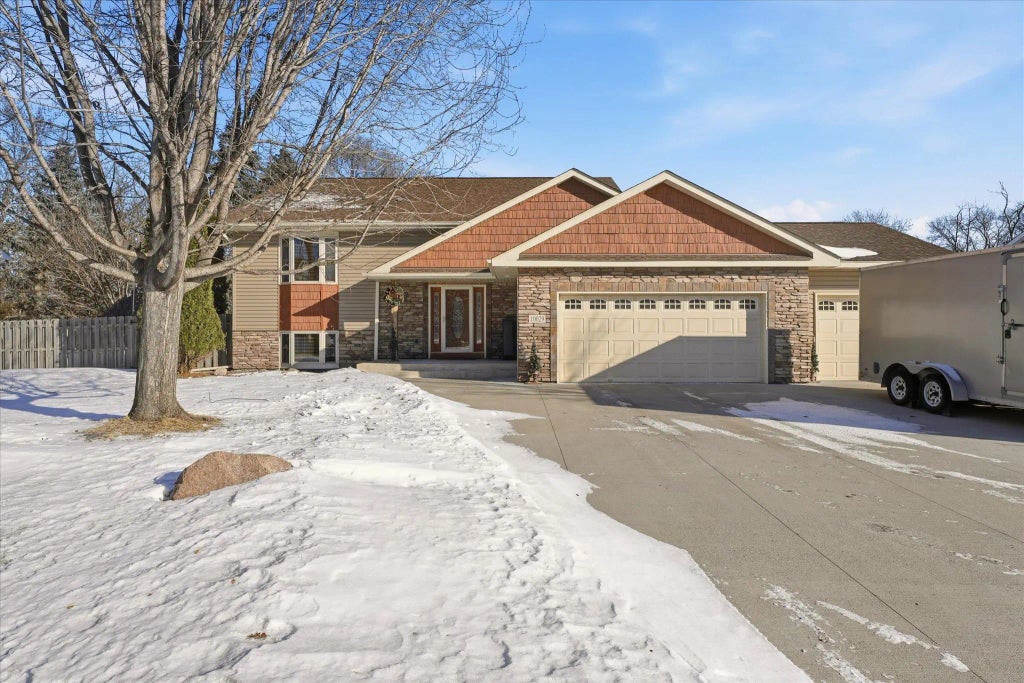 10029 Dogwood Street Nw, Coon Rapids