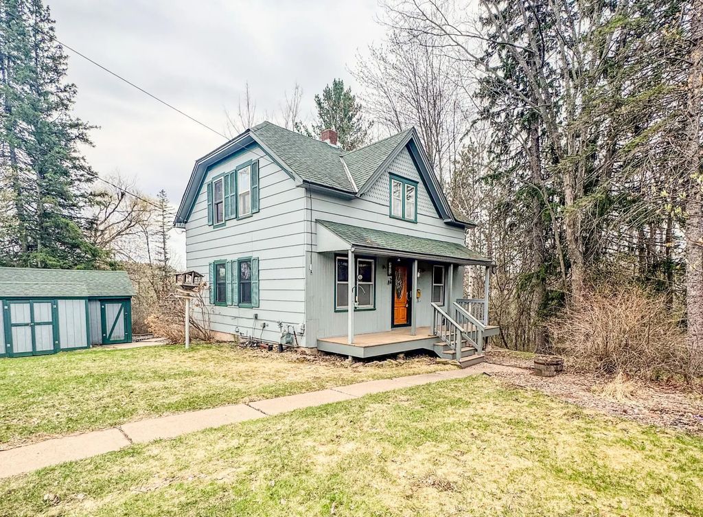 302 River Bluff Avenue, Sandstone