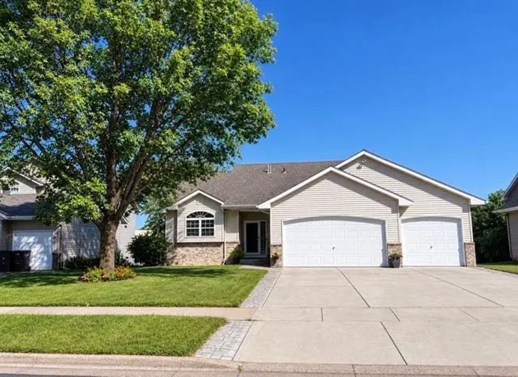 1315 English Avenue Nw, New Prague