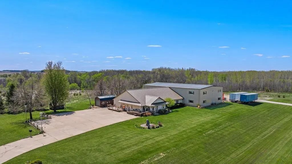 18187 State Highway 19, Vesta