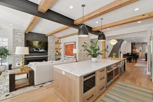 715 Rice Street E, Wayzata