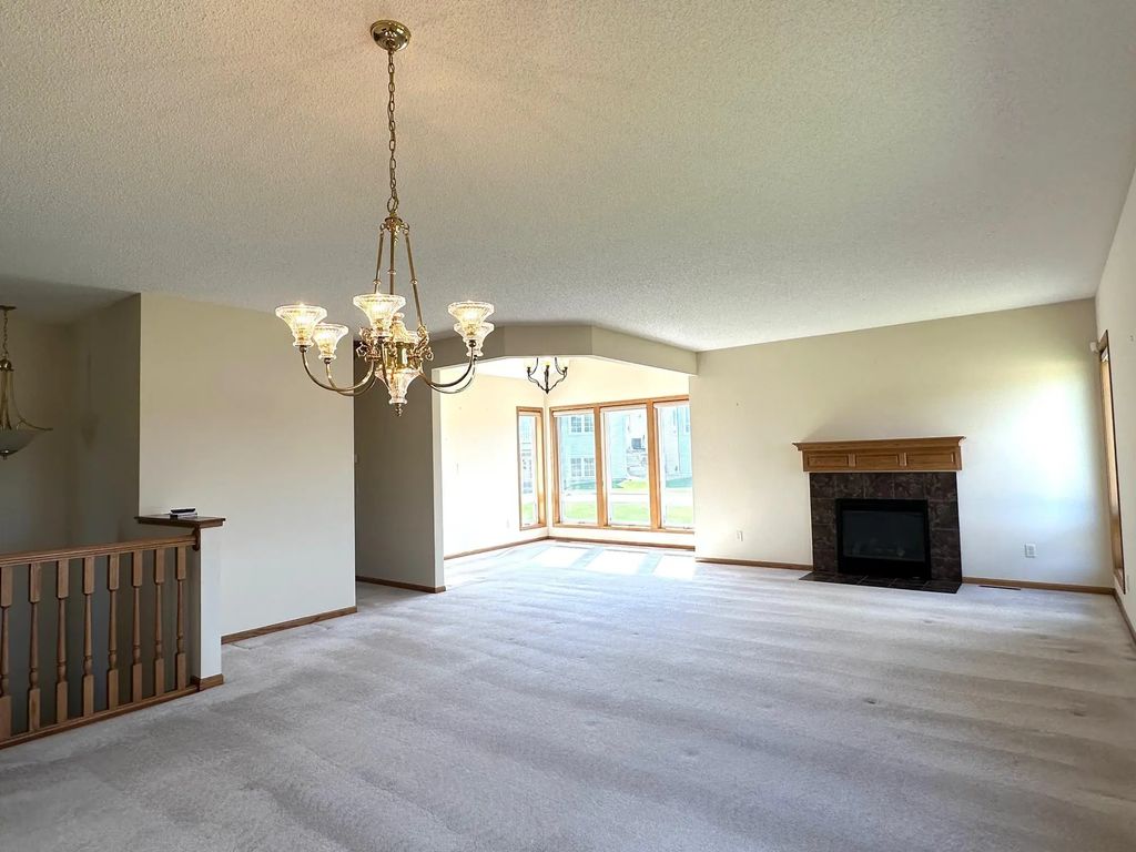 1775 Patriot Road, Northfield
